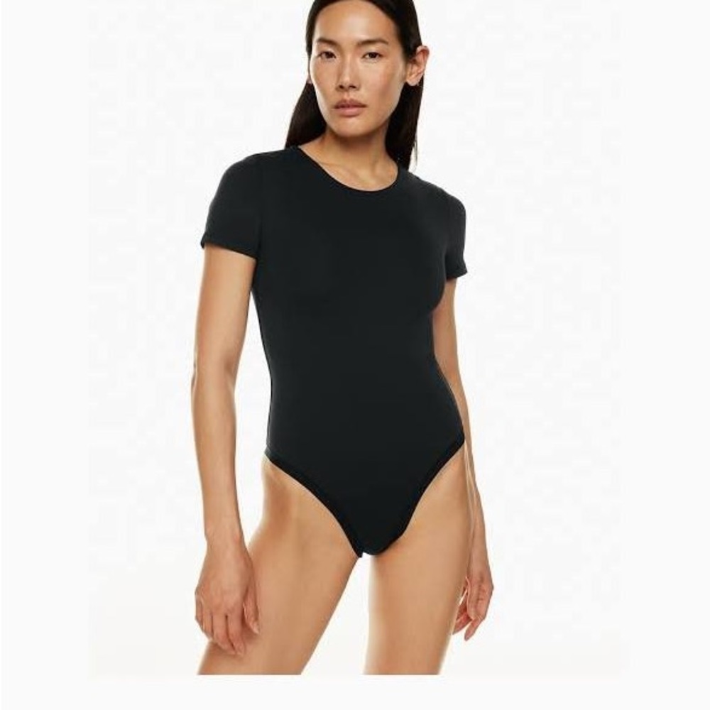 Aritzia babaton bodysuit